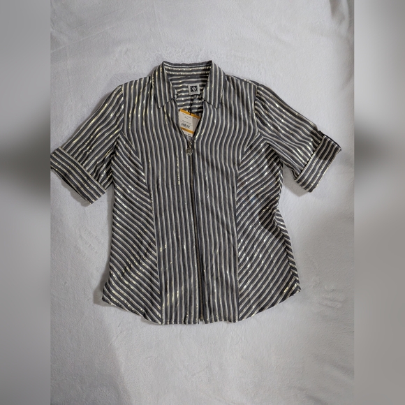 Anne Klein Gold & Grey Shirt, Striped & Sparkles, Short Sleeve, Size Small - Picture 3 of 7